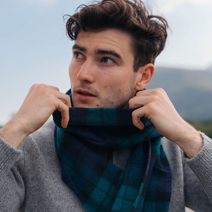 Irish Wool Scarf Short Black Watch Tartan – Carrick Mór