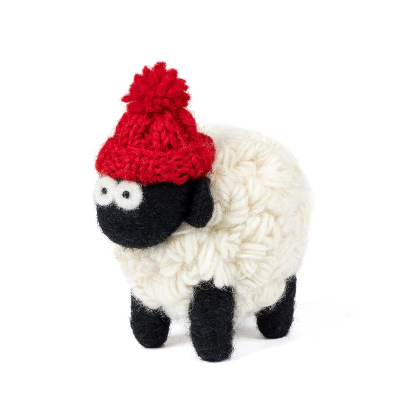 Knitted Sheep Collectible Mountain with Bobble Hat – Carrick Mór
