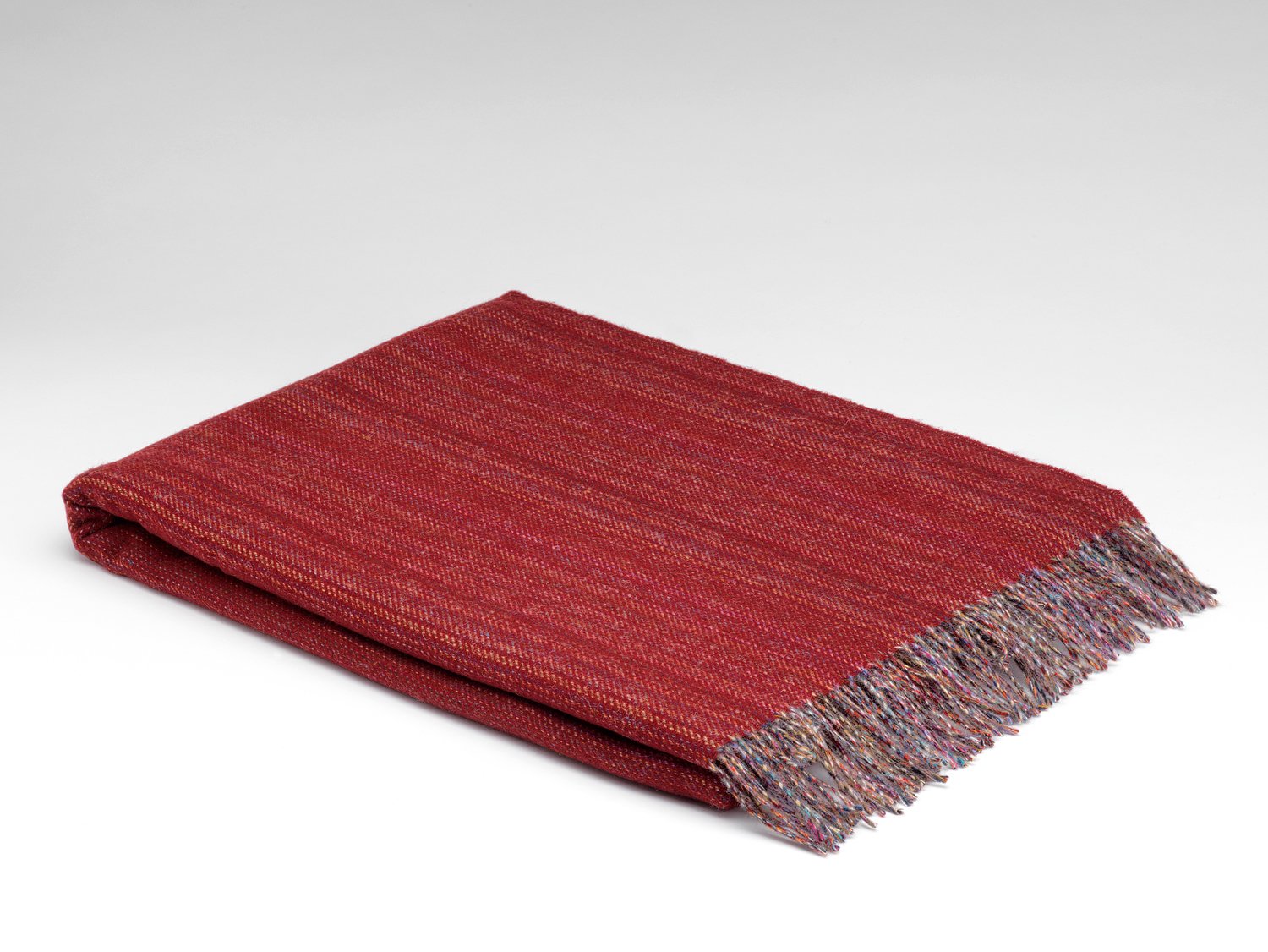 Strawberry Rainbow Throw – Carrick Mór